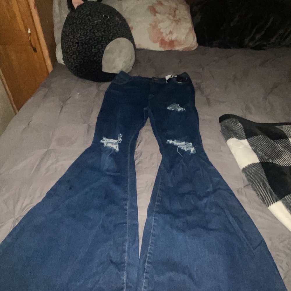 never worn, doesn’t fit me